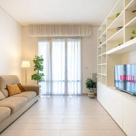 Riverside In Apartman *
